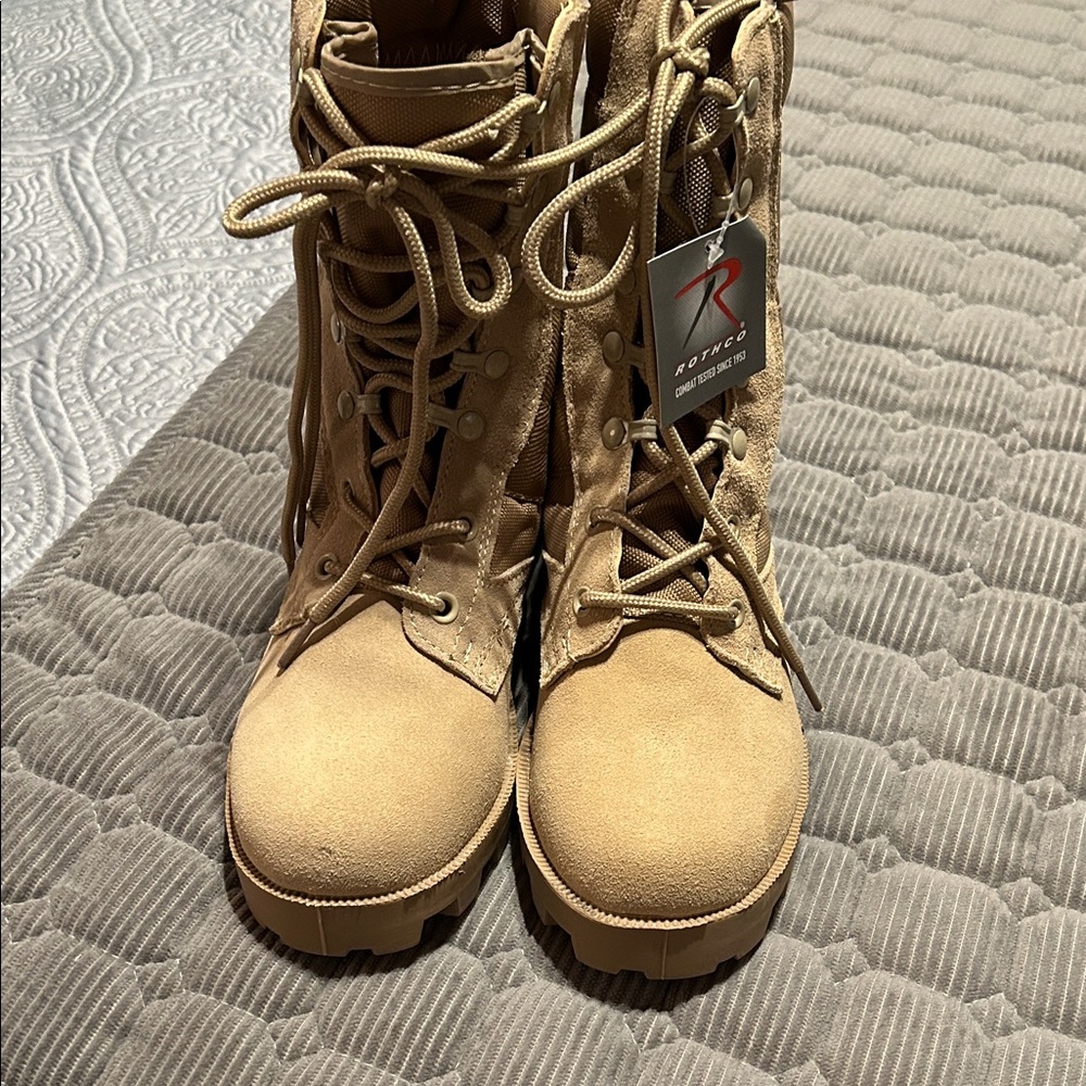 Rothco Men's Tan Combat Boots